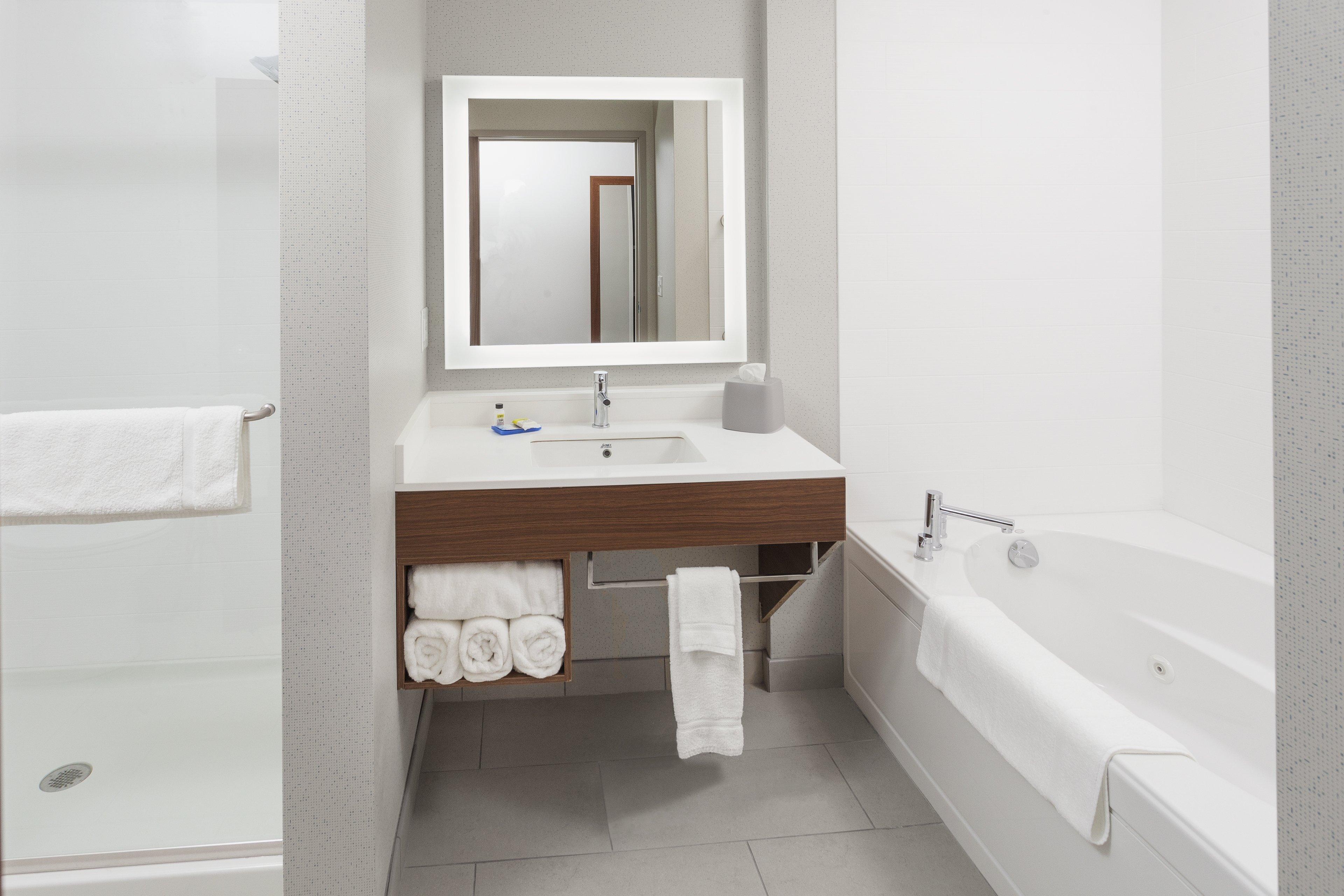 Holiday Inn Express & Suites - Hudson I-94 By Ihg Buitenkant foto