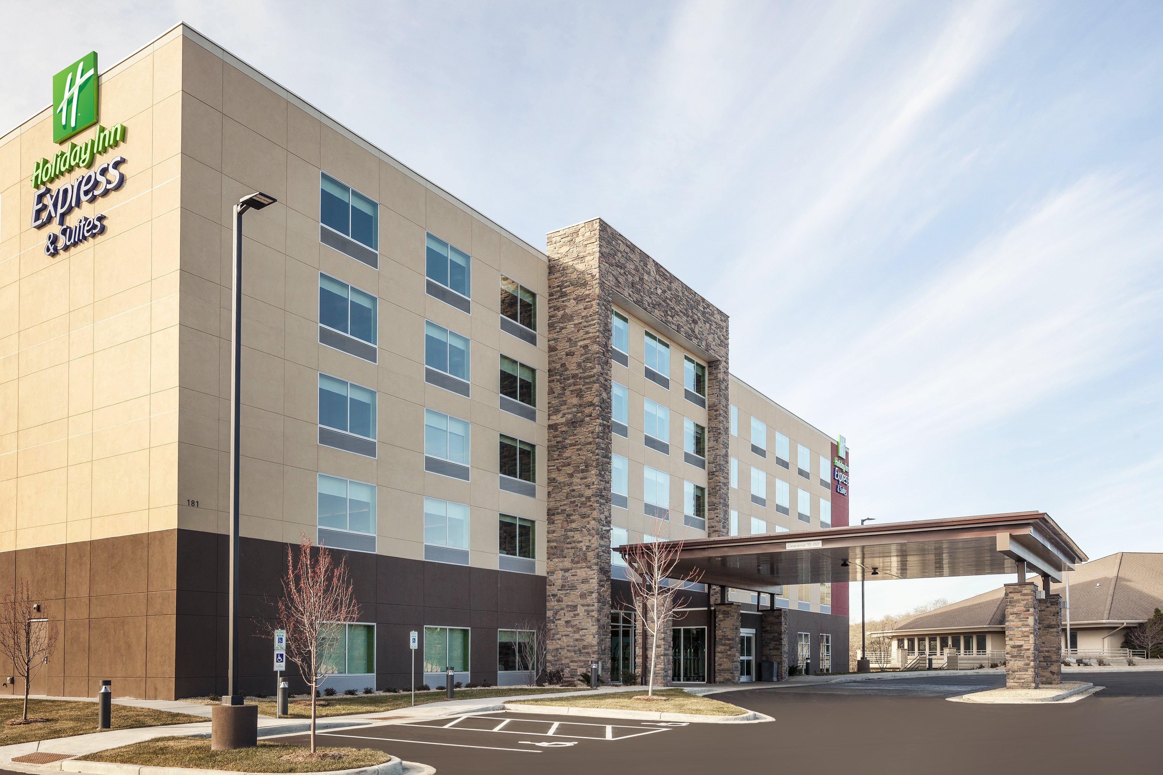 Holiday Inn Express & Suites - Hudson I-94 By Ihg Buitenkant foto